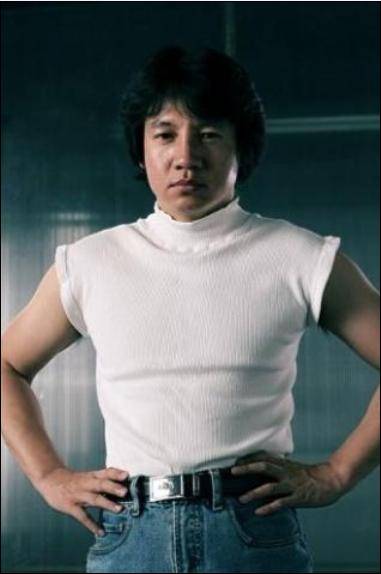 久久精品亚洲AV无码一区二区三区海报